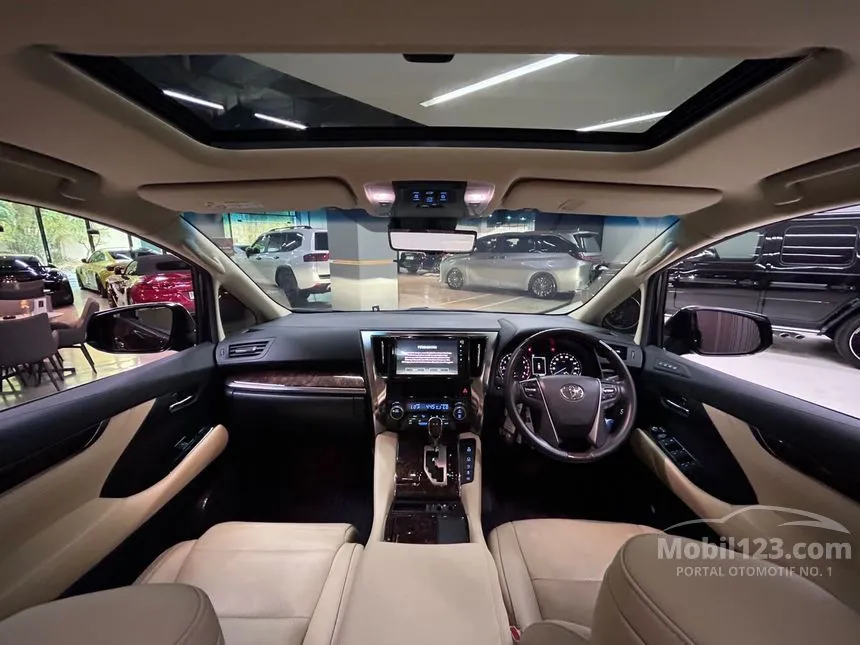2022 Toyota Alphard G MPV