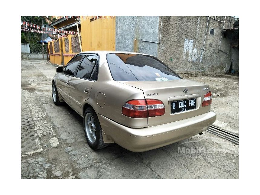 1999 Toyota Corolla XLi Sedan