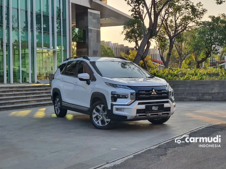 2023 Mitsubishi Xpander CROSS Premium Package Wagon