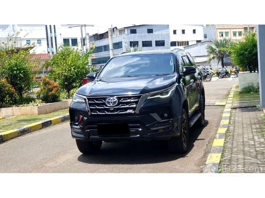 2024 Toyota Fortuner GR Sport 4X4 (2 Tone) SUV