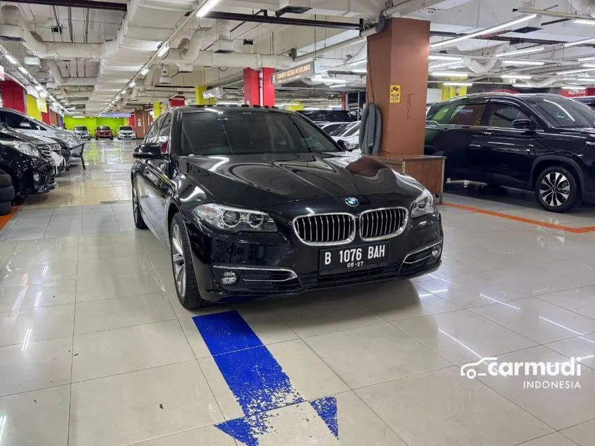2016 BMW 520i Luxury Sedan