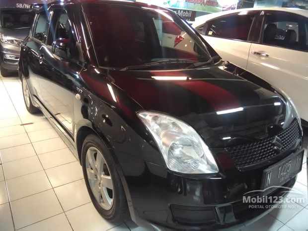 Suzuki Swift GL Mobil bekas dijual di Indonesia - Dari 28 