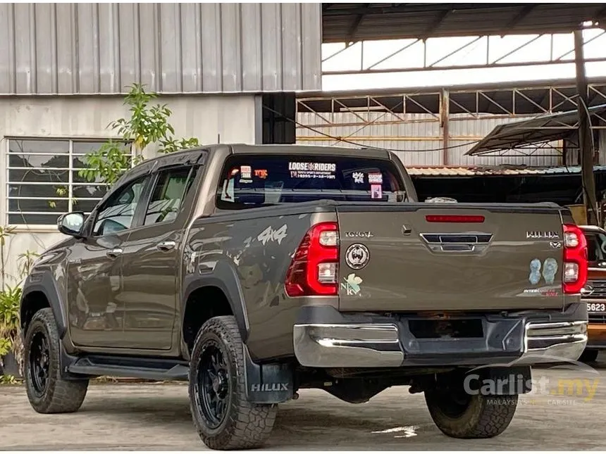 2021 Toyota Hilux V Dual Cab Pickup Truck