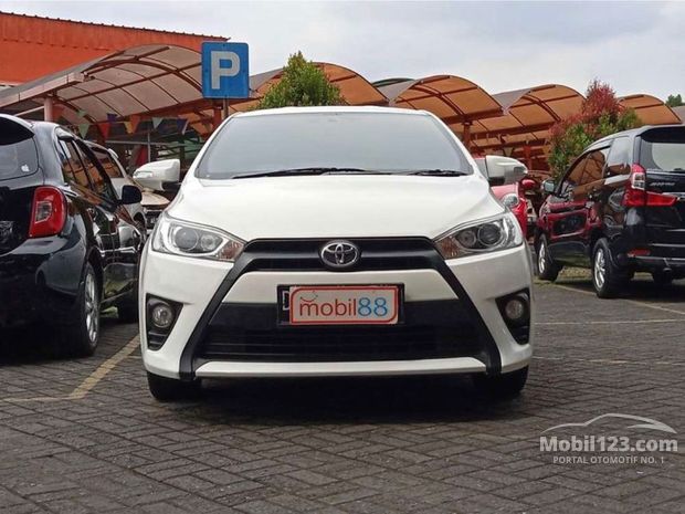 Toyota Yaris  Mobil  Bekas  Baru  dijual  di Bandung  Jawa 