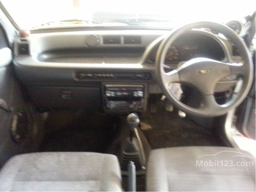 2002 Daihatsu Ceria KL Hatchback