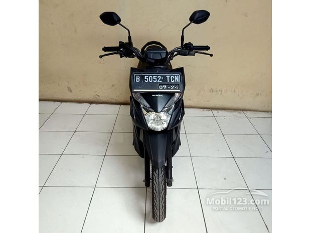 Honda Beat Motor  bekas  dijual  di  Dki jakarta Indonesia 