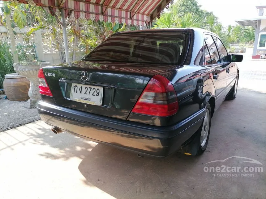 1997 Mercedes-Benz C200 Sedan