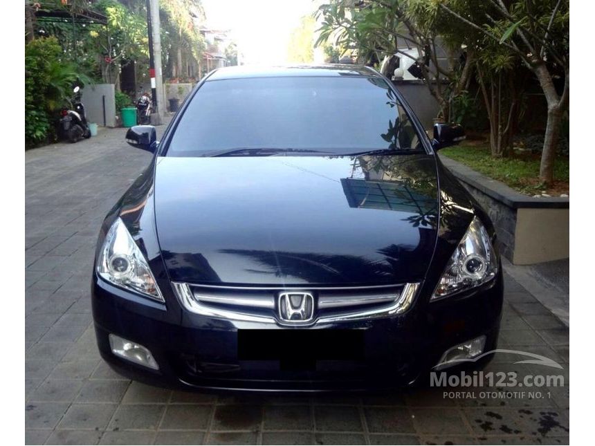 Jual Mobil  Honda  Accord 2006 VTi L 2 4 di Bali Automatic 