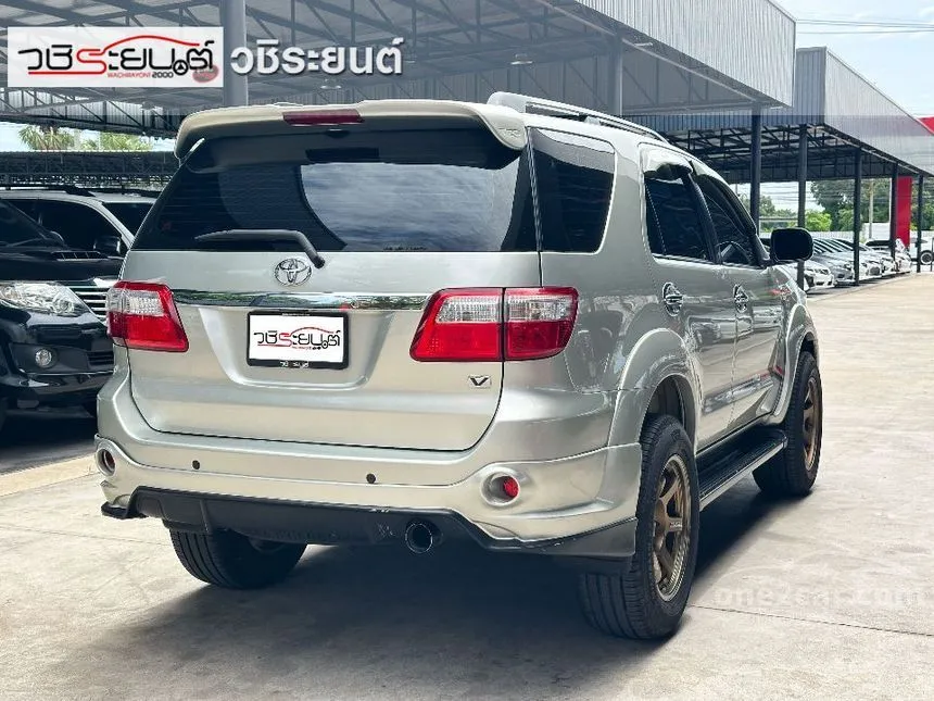 2009 Toyota FORTUNER V SUV