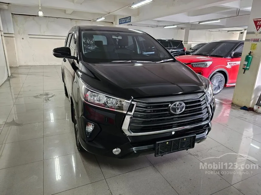 Jual Mobil Toyota Kijang Innova 2023 G 2.4 di Gorontalo Manual MPV Hitam Rp 376.300.000
