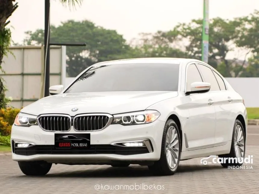 2017 BMW 530i Luxury Sedan
