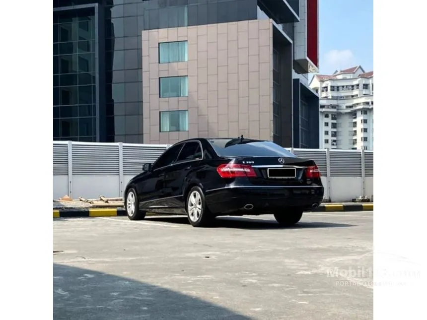 2011 Mercedes-Benz E300 Avantgarde AMG Sedan