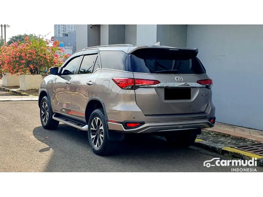2018 Toyota Fortuner VRZ TRD 4X2 SUV
