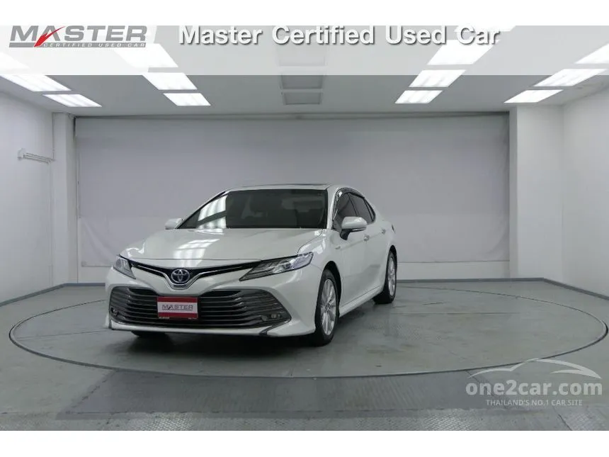 2020 toyota camry hybrid best sale used