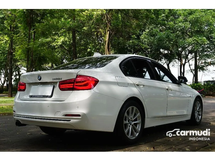 2016 BMW 320i Sport Sedan