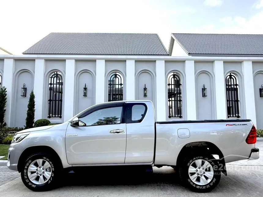 2018 Toyota HILUX REVO E Plus Prerunner Smart Cab Pickup