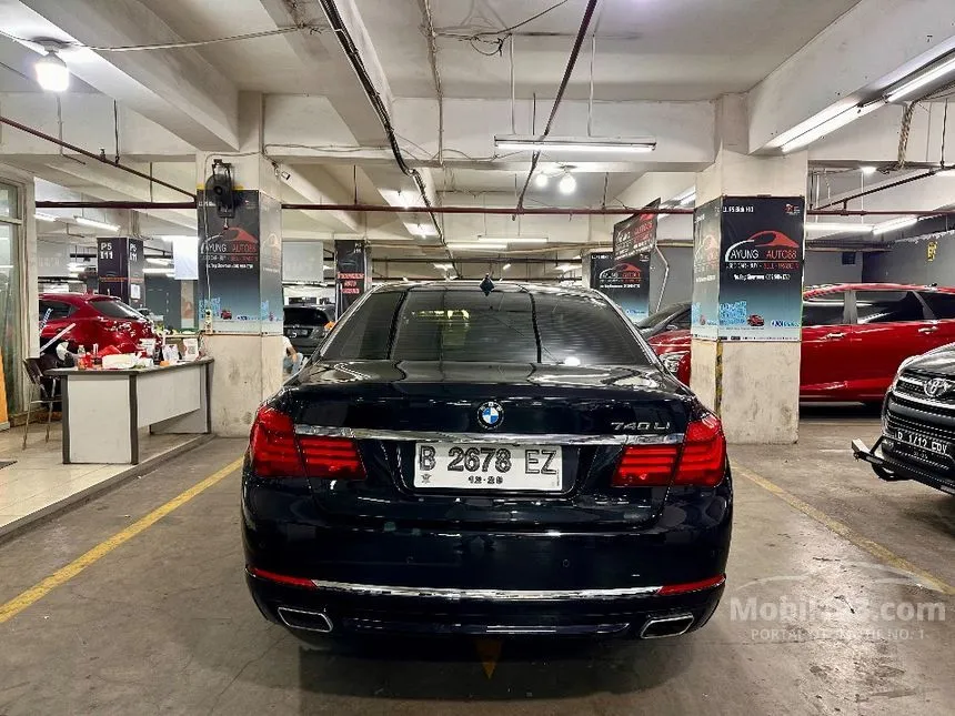 2014 BMW 740Li Sedan