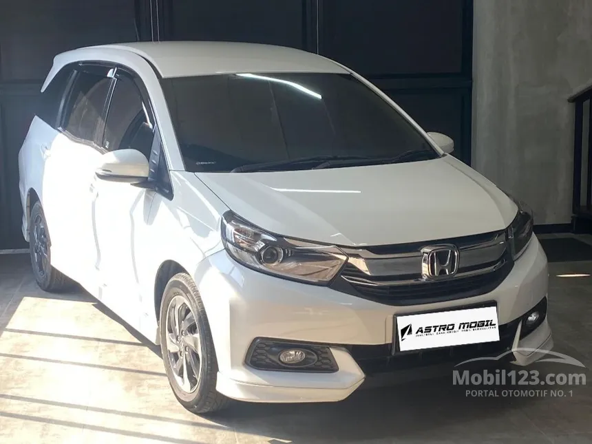 Jual Mobil Honda Mobilio 2019 E 1.5 di Jawa Timur Automatic MPV Putih Rp 167.999.000