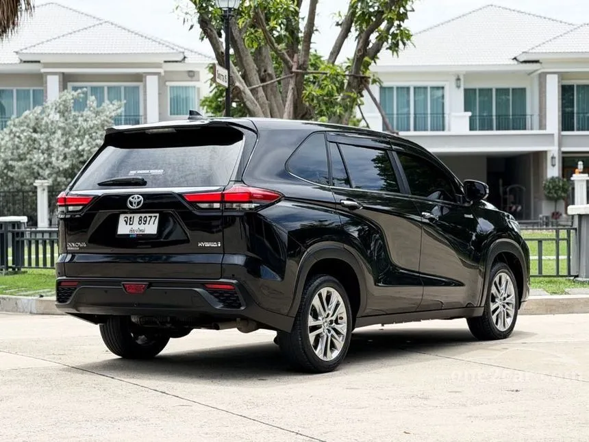 2024 Toyota INNOVA Zenix HEV Premium Wagon
