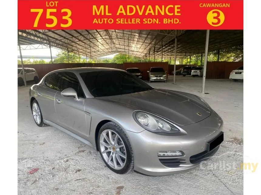 2010 Porsche Panamera 4 Hatchback