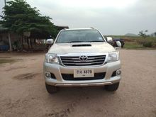 2013 Toyota Hilux Vigo 2.5 CHAMP DOUBLE CAB (ปี 11-15) E Pickup MT