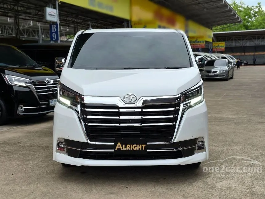 2021 Toyota Majesty Premium Van