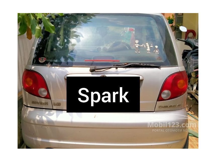 2004 Chevrolet Spark LS Hatchback