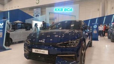 Promo Spesial Beli Mobil dan Motor di BCA Expoversary 2023
