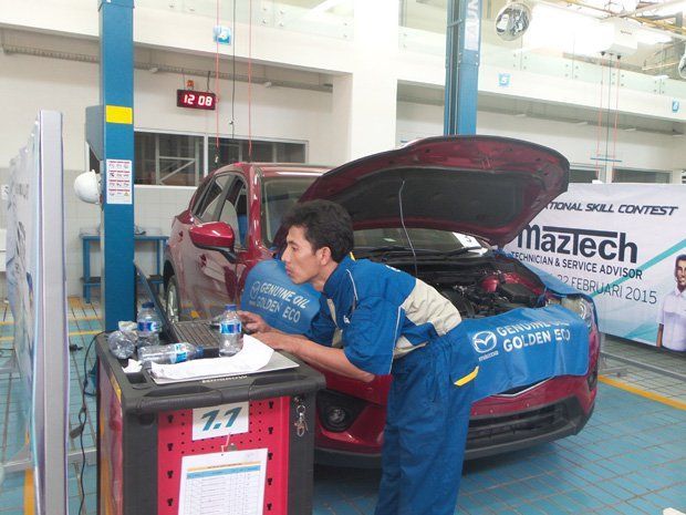 Rupiah Melemah, Harga Onderdil Mazda Bertahan