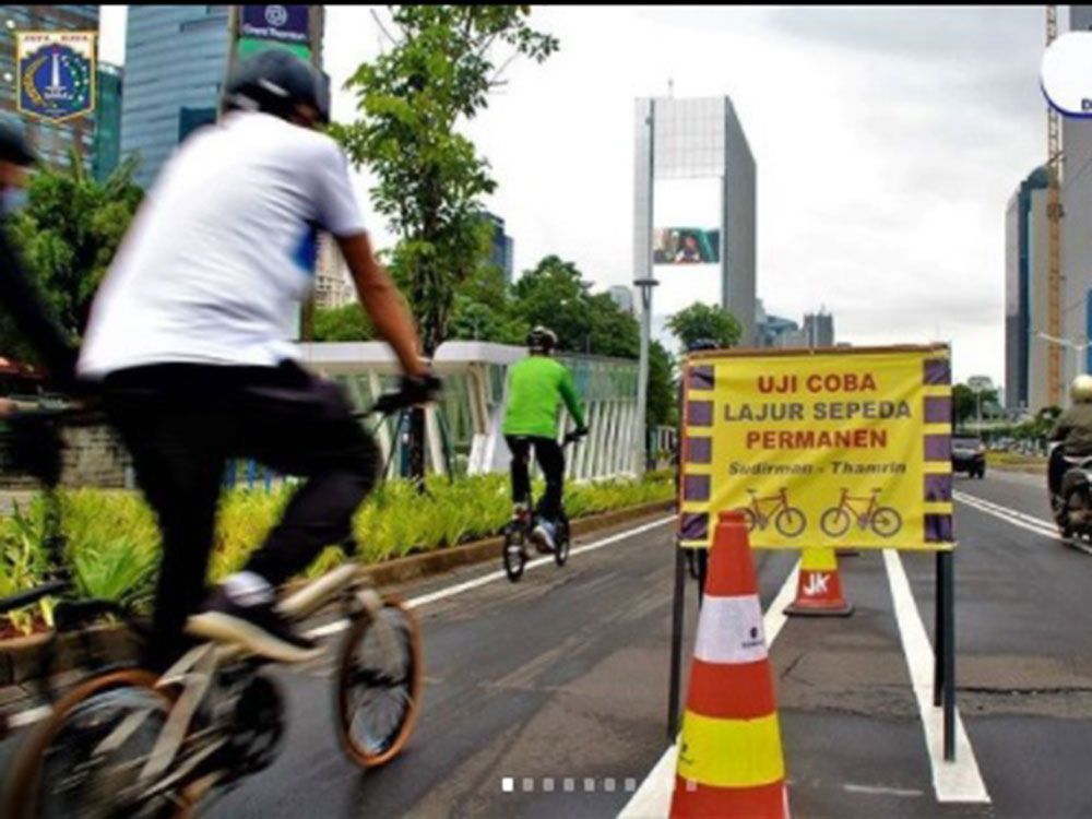 Sudah Ada Pembatas Beton, Gowes di Jalan Sudirman-Thamrin Kini Makin Aman