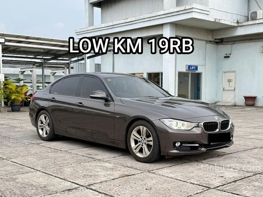 2013 BMW 320i Sport Sedan