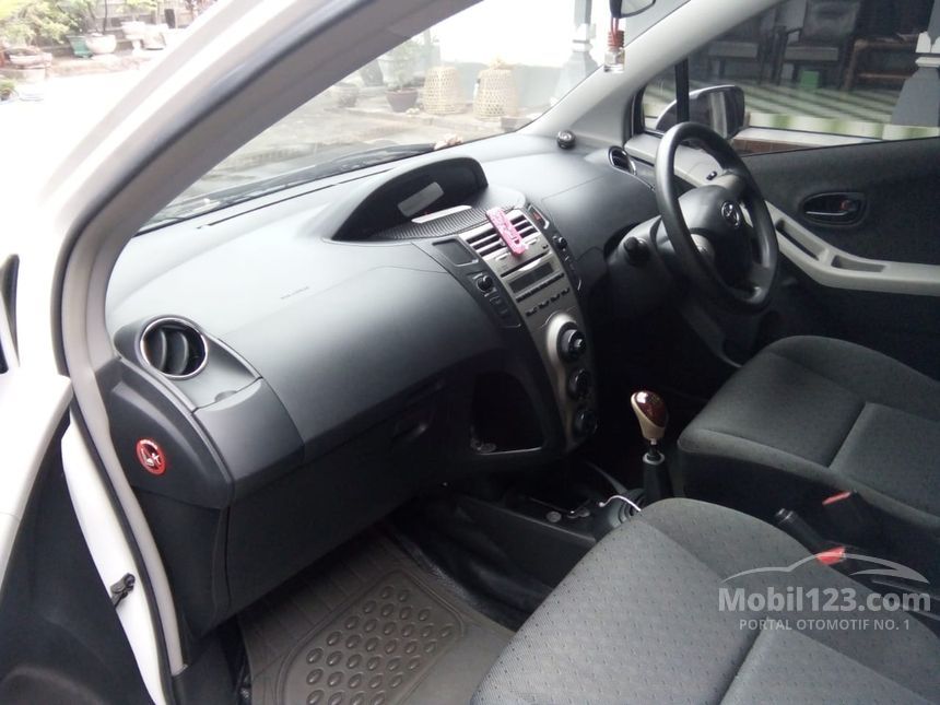 2012 Toyota Yaris TRD Sportivo Hatchback