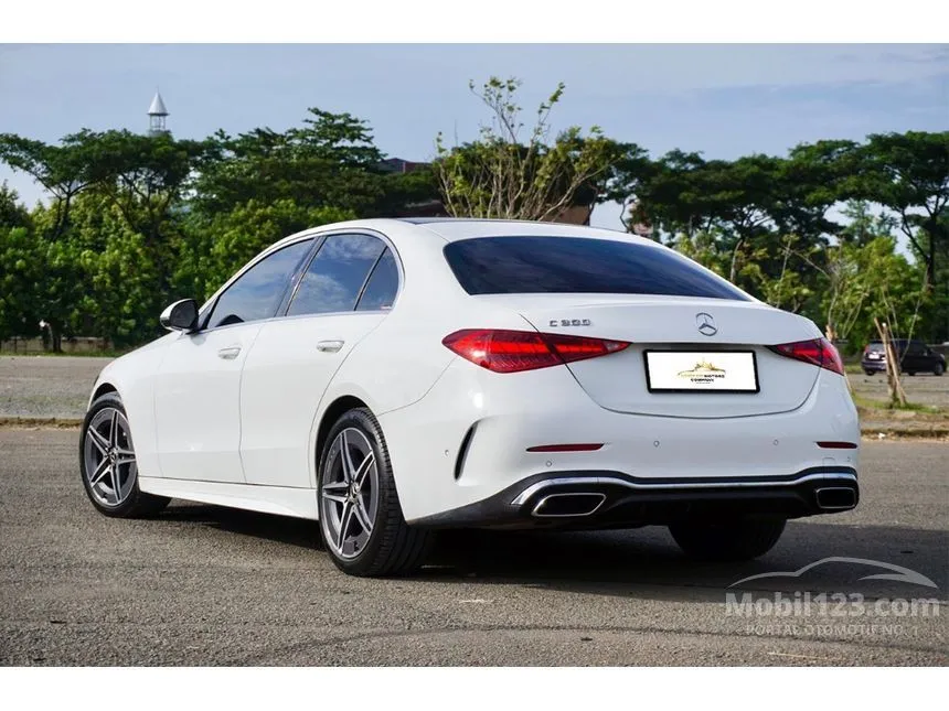 2023 Mercedes-Benz C300 AMG Line Sedan