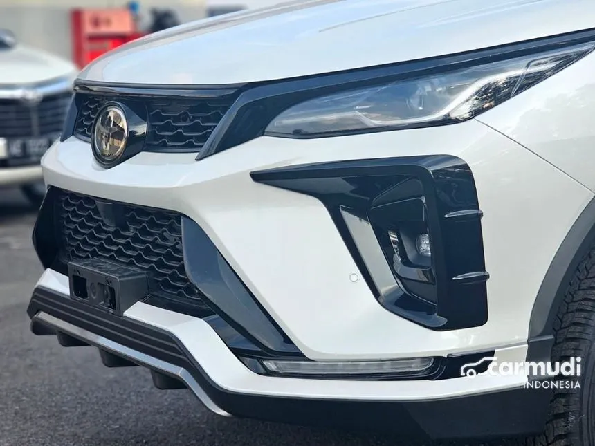 2025 Toyota Fortuner VRZ TSS GR Parts Aero Package (Two Tone) (Premium  SUV