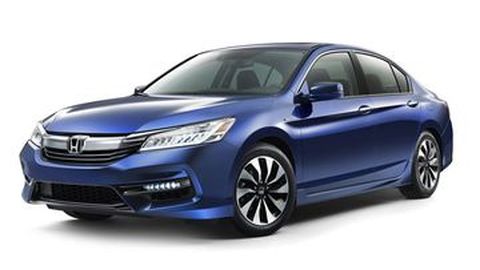 Honda Accord Hybrid 2017, Mobil Paling Bertenaga dan Irit BBM