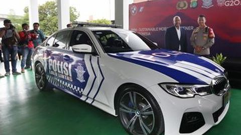 Mantap, Satu BMW 330e M Sport Dipakai Polisi Kawal G20 di Indonesia
