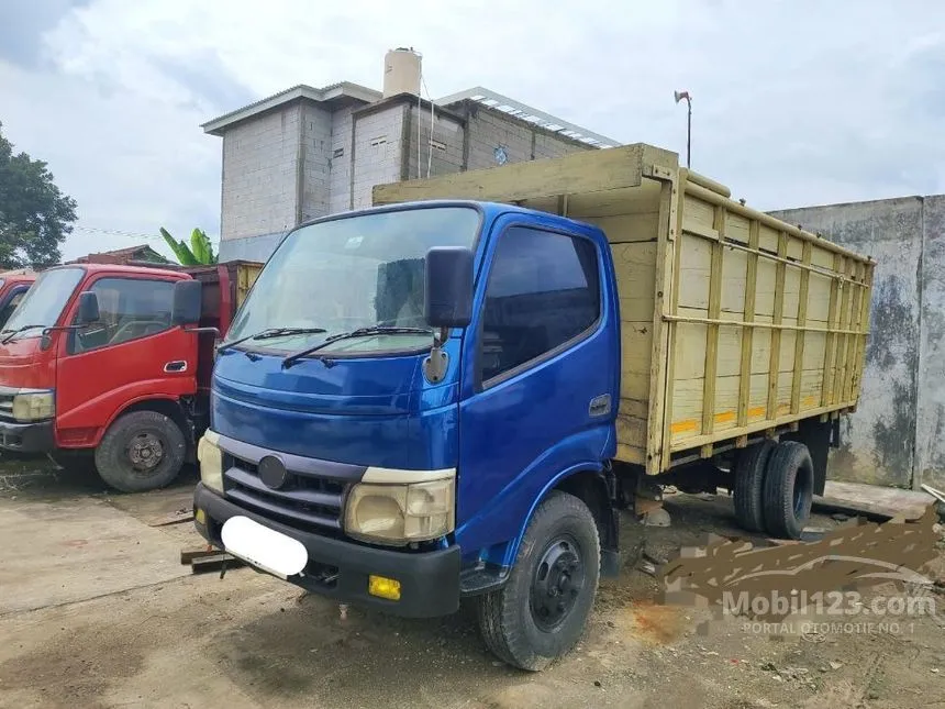 2015 Toyota Dyna 110 FT Truck