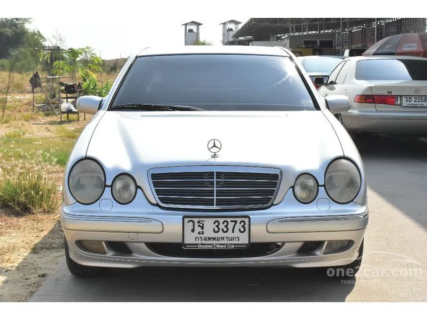 2003 Mercedes-Benz E200 Kompressor Classic Sedan