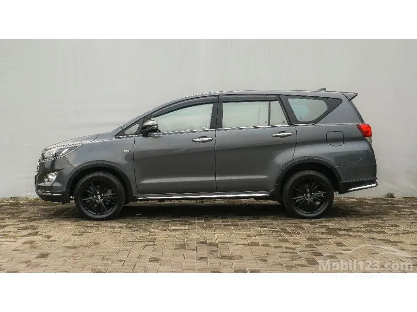 2019 Toyota Kijang Innova Venturer MPV