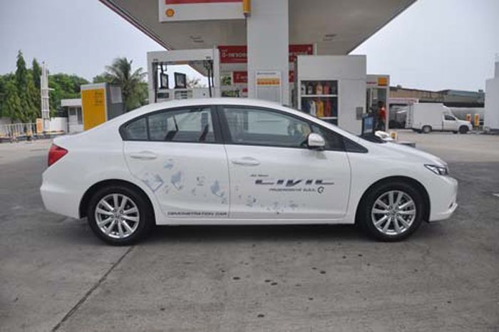 รีวิว ฮอนด้า ซีวิค โฉมใหม่ รุ่น 1.8 E Navi เครื่องยนต์ 1.8 ลิตร