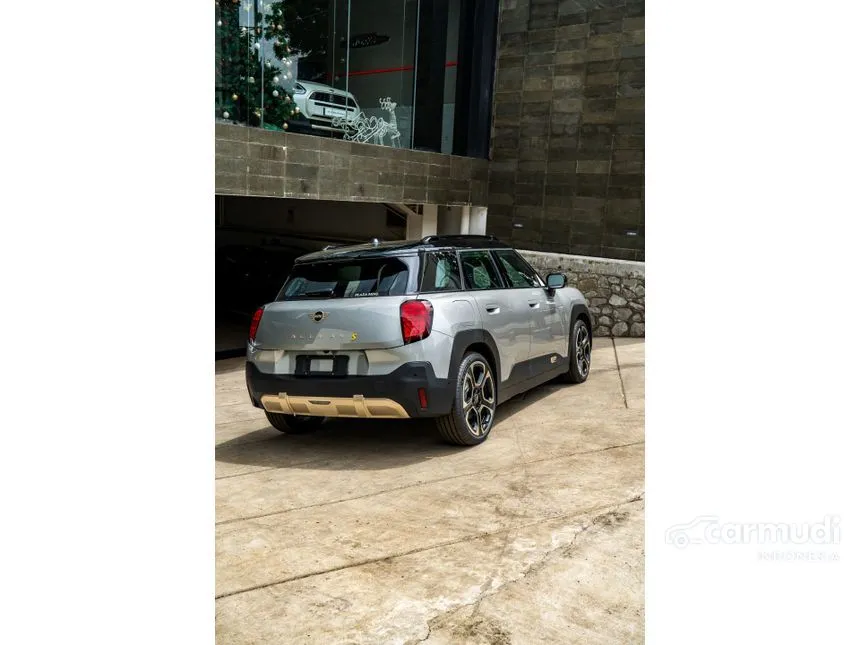 2024 MINI Cooper Cooper SE Hatchback