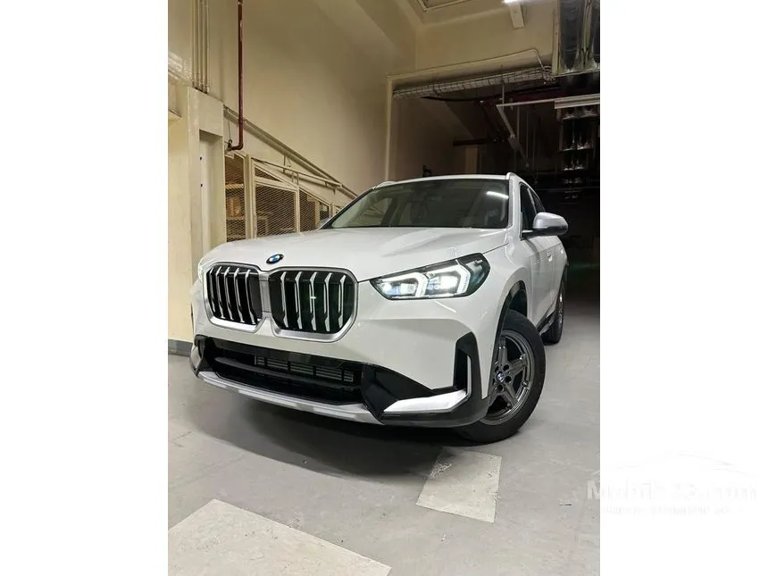 Jual Mobil BMW X1 2024 sDrive18i xLine 1.5 di DKI Jakarta Automatic SUV Putih Rp 985.000.000