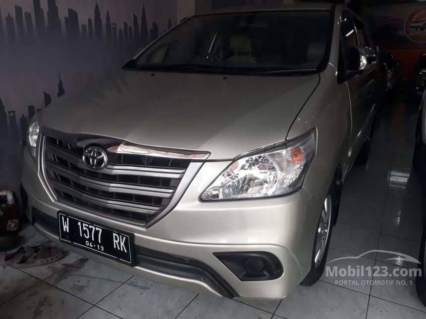 Jual Mobil Toyota Kijang Innova 2014 E 2.5 di Jawa Timur Jual Mobil Toyota Kijang Innova 2014 E 2.5 di Jawa Timur