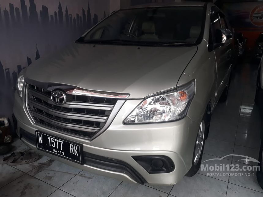 Jual Mobil Toyota Kijang Innova 2014 E 2.5 di Jawa Timur 