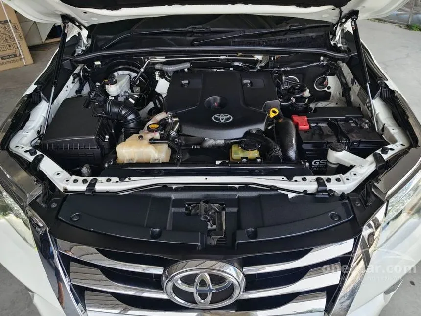 2016 Toyota FORTUNER V SUV