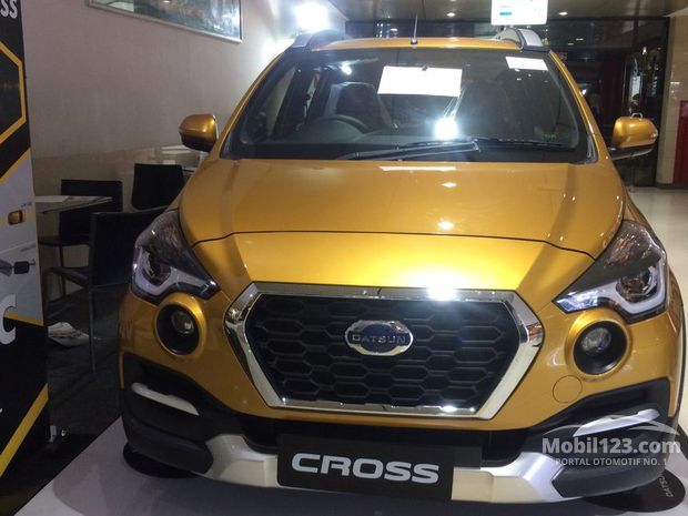 Datsun Cross Mobil Bekas Baru dijual di Indonesia - Dari 