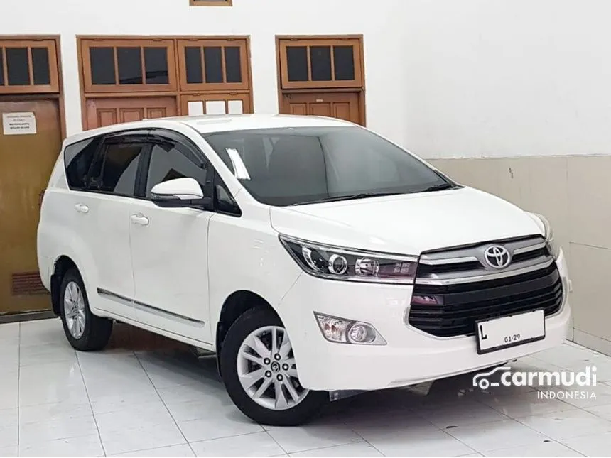 Jual Mobil Toyota Kijang Innova 2018 V 2.4 di Jawa Timur Automatic MPV Putih Rp 368.000.000