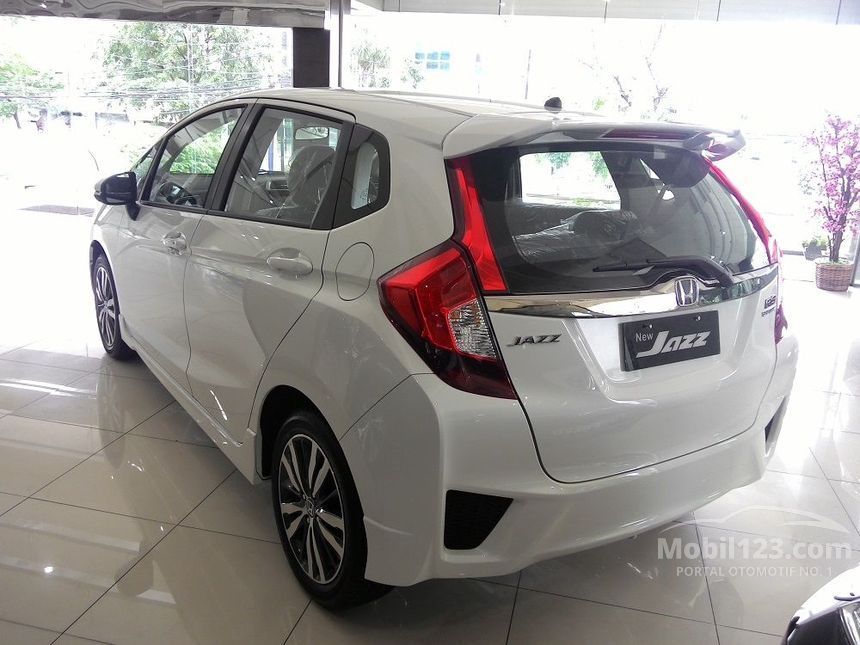 Jual Mobil Honda Jazz 2017 Rs 1 5 Di Dki Jakarta Automatic Hatchback Putih Rp 266 500 000 3575463 Mobil123 Com