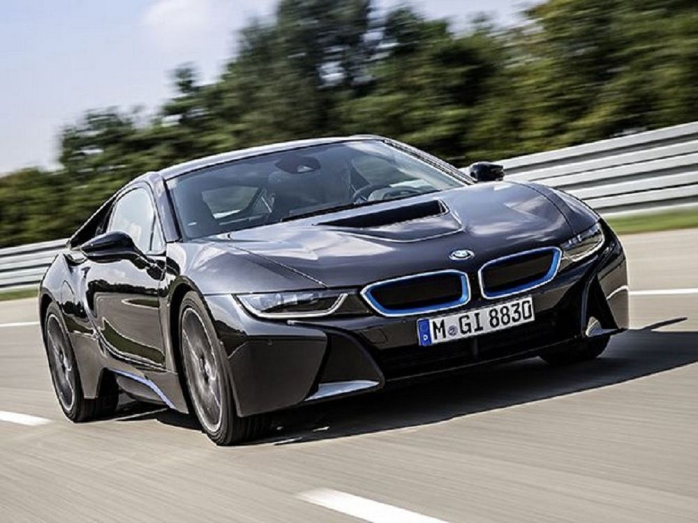 BMW i8 รุ่นต่อไปอาจมาพร้อมความดุดัน และเกรี้ยวกราดมากขึ้นกว่าปัจจุบัน