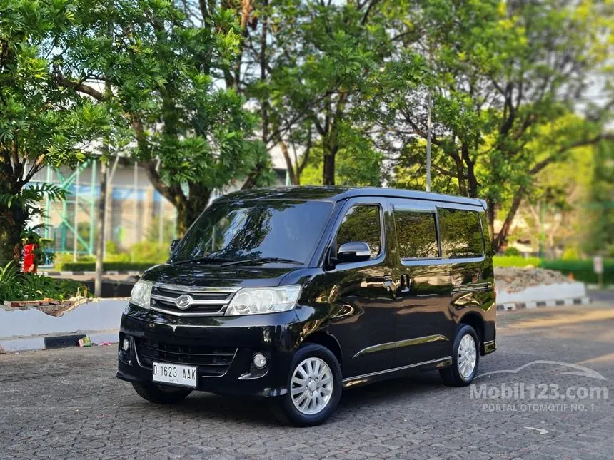 2013 Daihatsu Luxio X Wagon